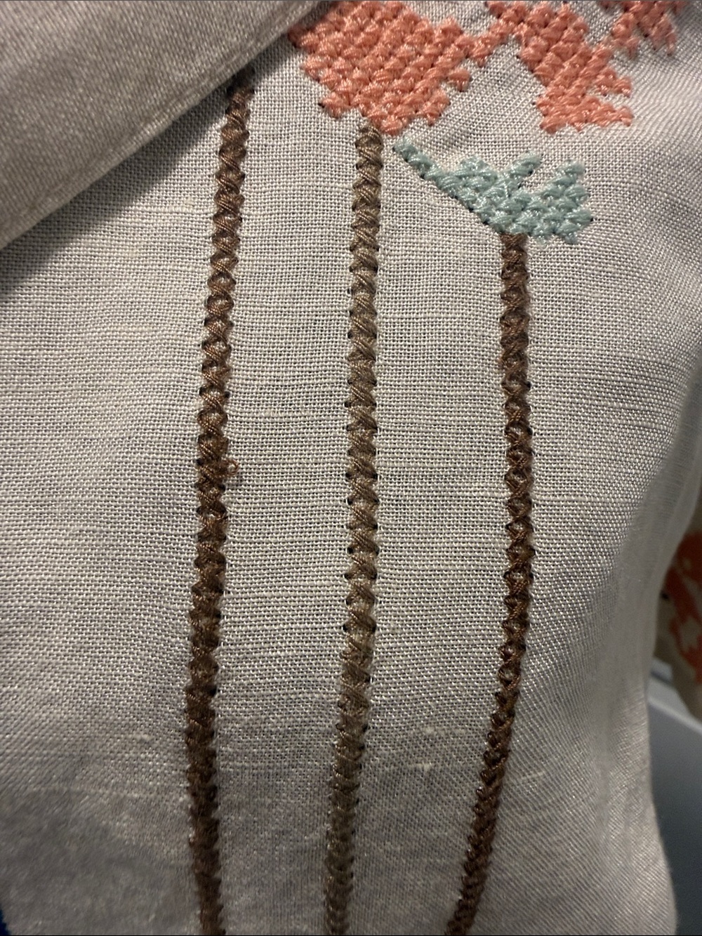Levi's Sonny Camp Shirt with Embroidered Details - Picture 2 of 10
